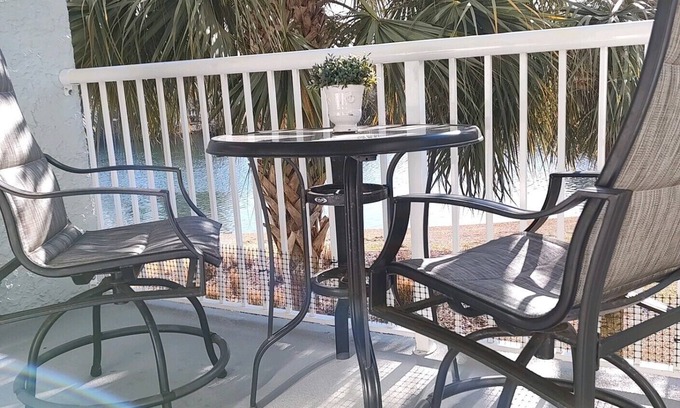 Litchfield by the Sea Condominio | Getaway to Serenity Summerhouse Villa’s at Litchfield by The Sea Sept SPECIALS