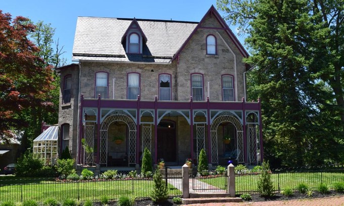 Moylan Cama Y Desayuno | Gifford-Risley House Bed and Breakfast