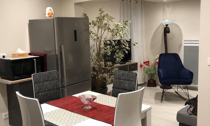 Chatillon-Coligny Apartamento | Gijansèle Alojamiento amueblado