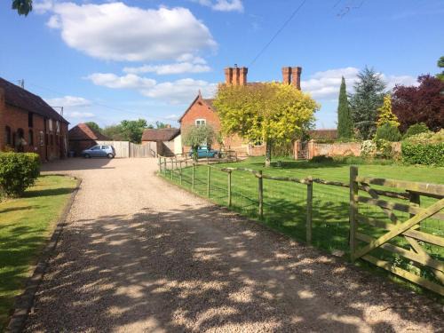 Severn Stoke Casa | Gilberts End Farm