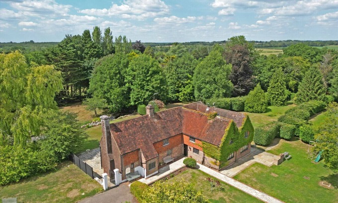 Upper Dicker Apartamento | Gildridge Country Estate | Countryside escape with hot tub