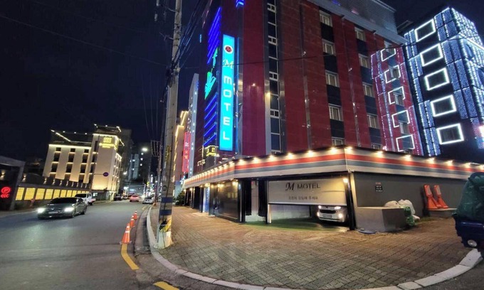 Gimhae Hotel | Gimhae Samgye M