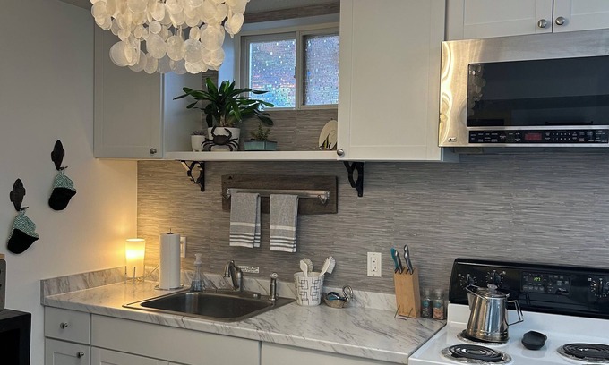 Bennsville Apartamento | Gingko Lane, Waldorf.nMCM Vibe Meets Southern Maryland Charm