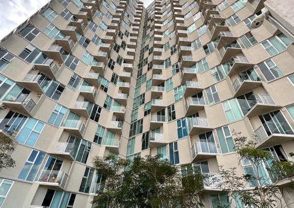 Hospital Apartamento | GINOs DUSHI SECRET FOR 8 PEOPLE