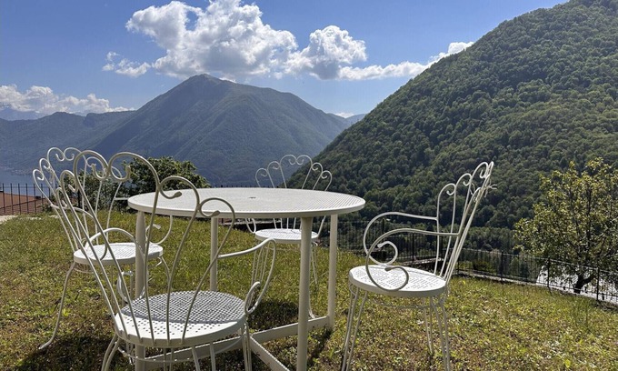Biazzeno Casa | Gio Gio House Dizzasco – Near Argegno