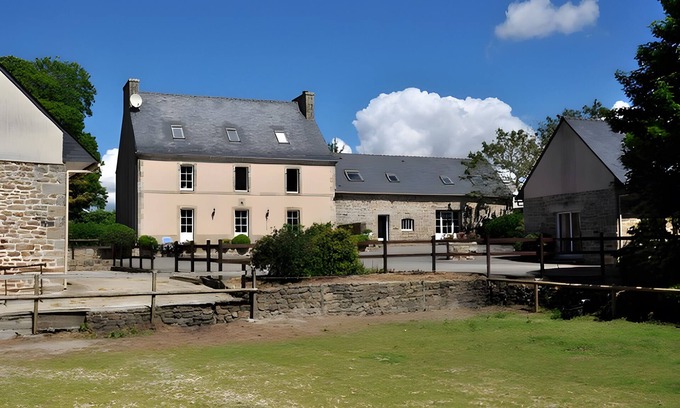 Plogonnec Casa | Gîte 1 - Gîtes de Lopéau con piscina y spa