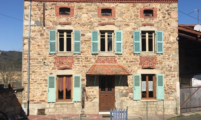 Saint-Jean-Saint-Gervais Casa | Casa rural sin copropiedad, sector Issoire, 6 personas.