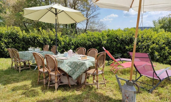 Issy-l'Eveque Casa | Gite 3 Epis Chez LE Lutin