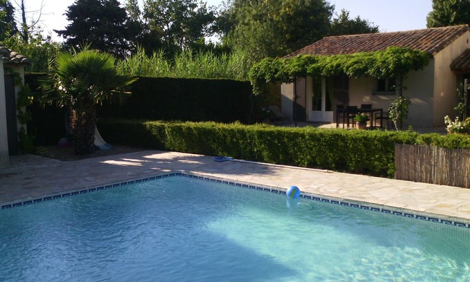 Eygalieres Cabaña | Casa rural - Alojamiento turístico amueblado clasificado 4 estrellas - Alpilles - piscina - aire acondicionado