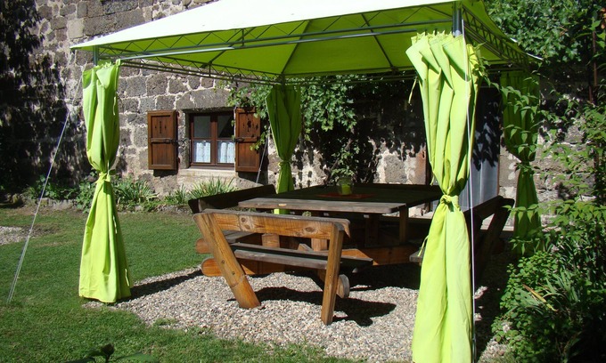 Vic-sur-Cere Cabaña | Gite de La Salle en casa fortificada del siglo XVI en Vic-sur-Cere