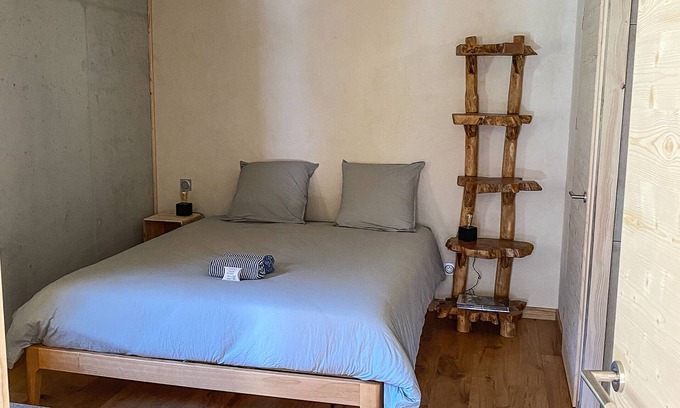 Entremont Apartamento | Les Terres Grises-Apartamento-Vista a la Montana-Confortable-Baño privado con...