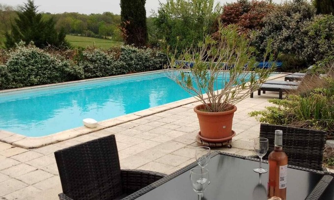 Monbahus Casa | Gite Roudier and Private Pool