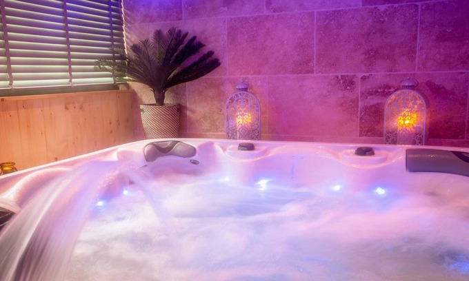 Sennevieres Cabaña | Gite Sennevières, 6 bedrooms, 24 persons