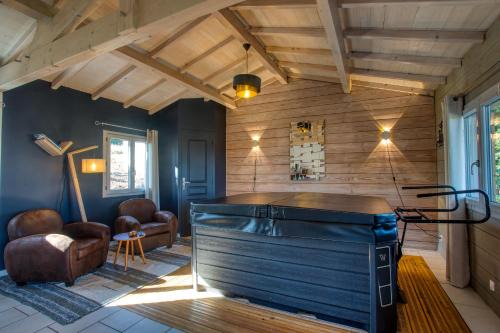 Saint-Cybranet Chalet De Esquí | gite&spa individuel interieur privé-le bois de la pause-