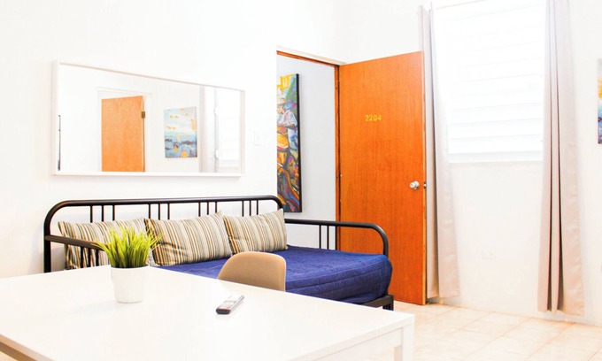 Ponce Centro Apartamento | Gladiolas 2204