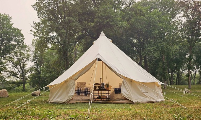 St Croix Falls Alquiler De RV | Glamp Tent at Historic estate Big Rock Creek