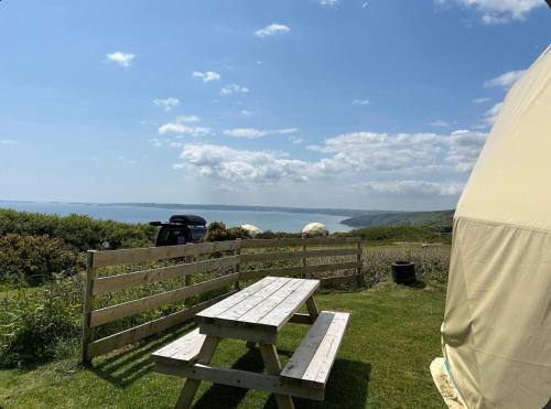 Llanybri Casa | Glamping Pod - Sleeps 4 - Pets - Parking