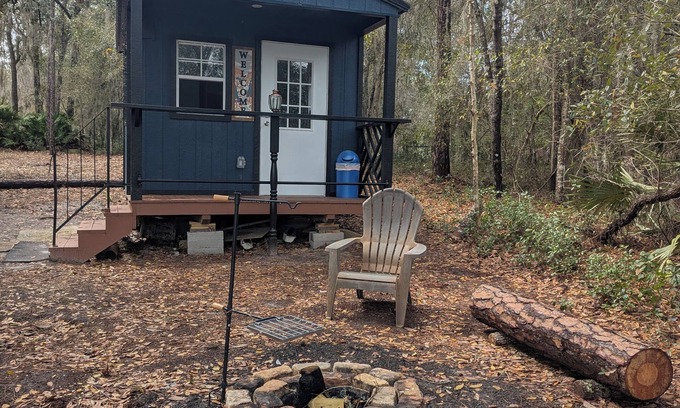 Edgar Cabina | Glamping cabin with AC, free parking & Lakeview