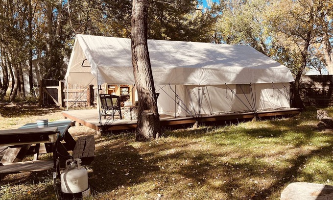 Johnstown Alquiler De RV | Glampsite getaway near Loveland!