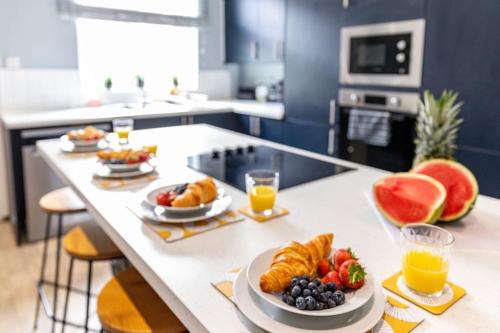 Castleford Casa | Glasswing Stays Liquorice Lodge