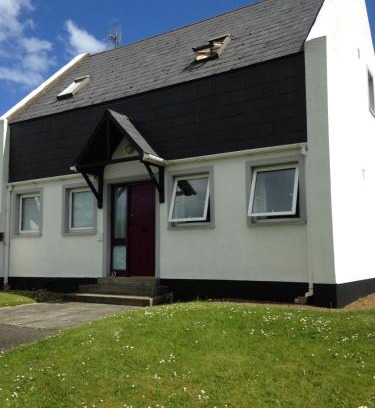 Courtown Casa | Glenbeg Holiday Homes - Detached House - Wexford Seaside