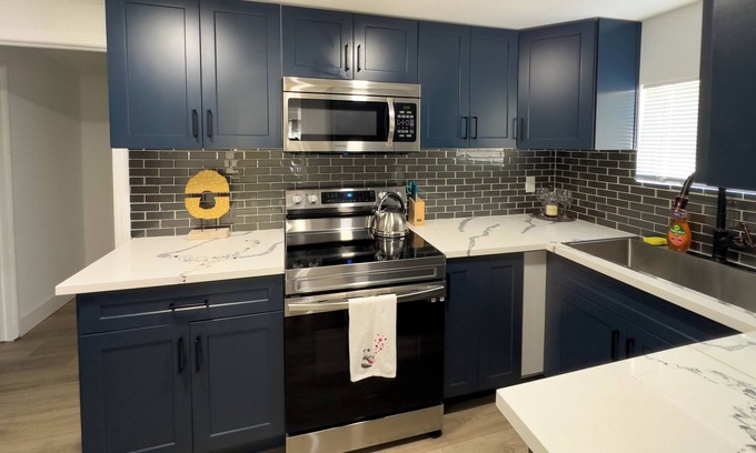 Glendale Casa | Glendale Newly Remodeled House