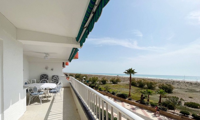 Canet de Berenguer Apartamento | Global Properties: Apartamento en primera línea de playa, Canet de Berenguer