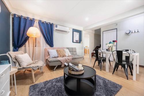 Chom Phon Casa | GM7 - Private House Downtown 2mins walk to metro