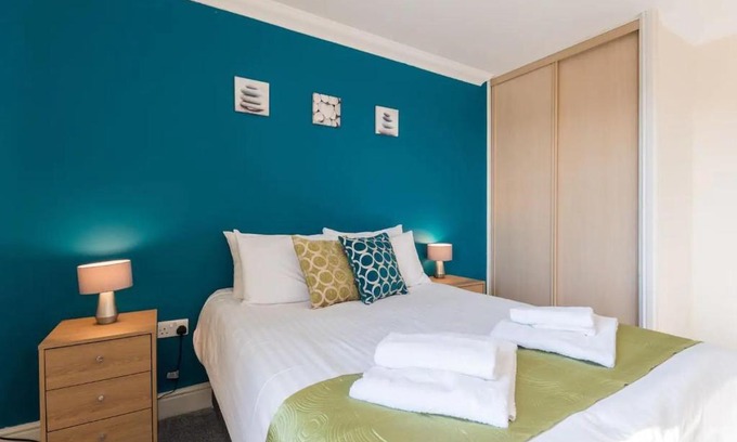 Swindon Apartamento | Godwin Court Apartments