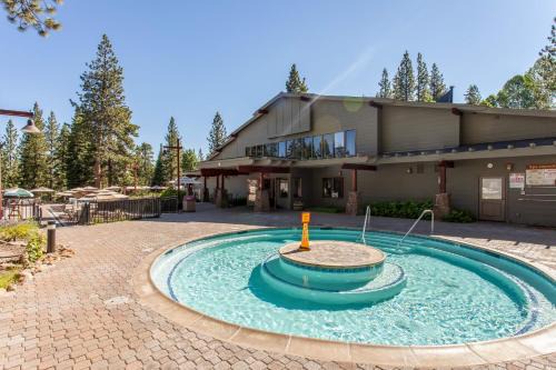 Truckee Apartamento | Gold Bend Escape