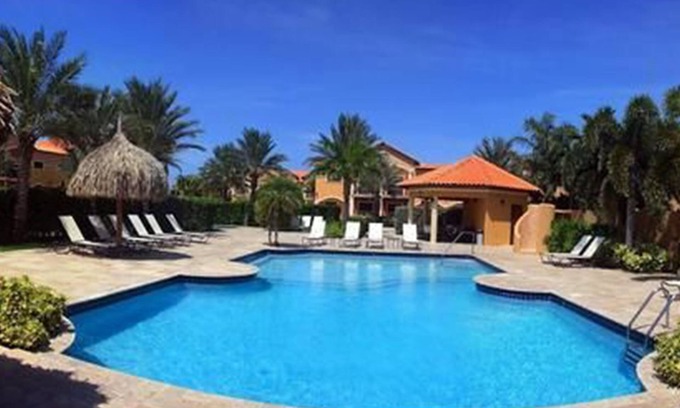 Gold Coast Casa | Gold Coast - Beautiful 2 Bedroom Town House