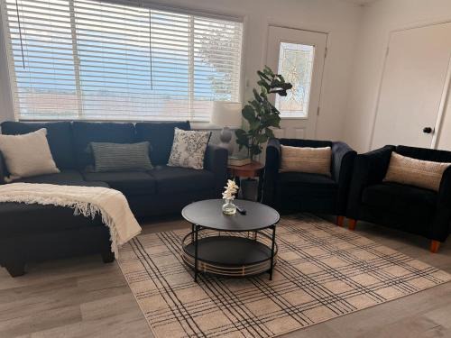 Caldwell Casa | Golden Acres in Calming Caldwell