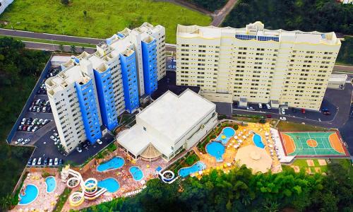 Caldas Novas Apartamento | Golden Dolphin Grand Hotel piscinas 24h