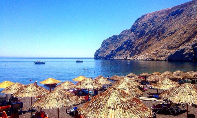 Agia Paraskevi Casa | Golden Sunrise Suites - Santorini Superior Suite