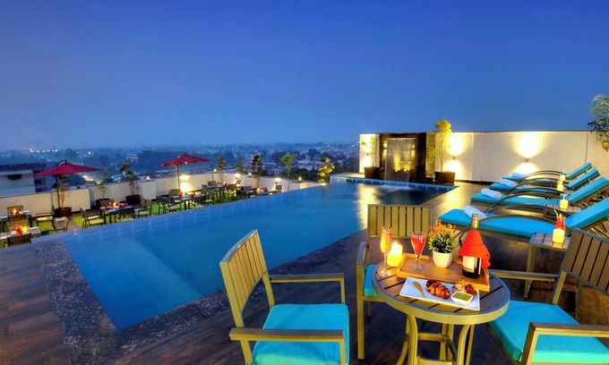 Taj Ganj Hotel | Golden Tulip Agra