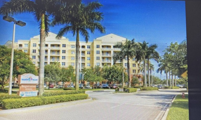 Weston Complejo | Golf community located between the Everglades and Ft Lauderdale