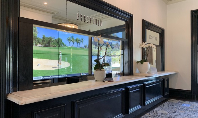 Napa Hotel | Golf in Napa Valley Wine Region! Onsite Swimming Pool, Comes with FREE Parking!