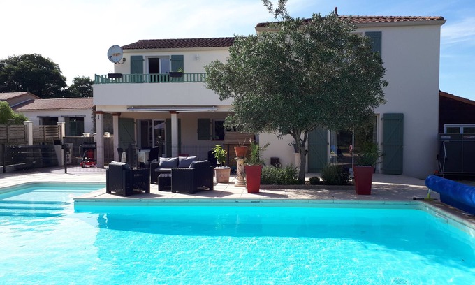 Nesmy Villa | Villa Golf La Domangère / Proximidad Puy du Fou y Sables d'Olonne