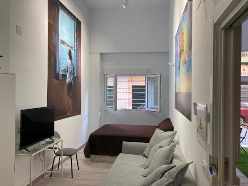 La Trinidad Apartamento | Golondrinas de Malaga "Apartamentos con mucho Arte" y terraza solarium en coliving