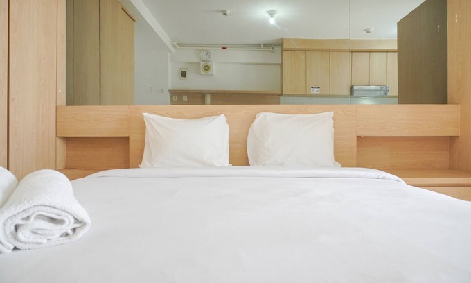 Jatinegara Apartamento | Good Deal And Homey Studio Bassura City Apartment