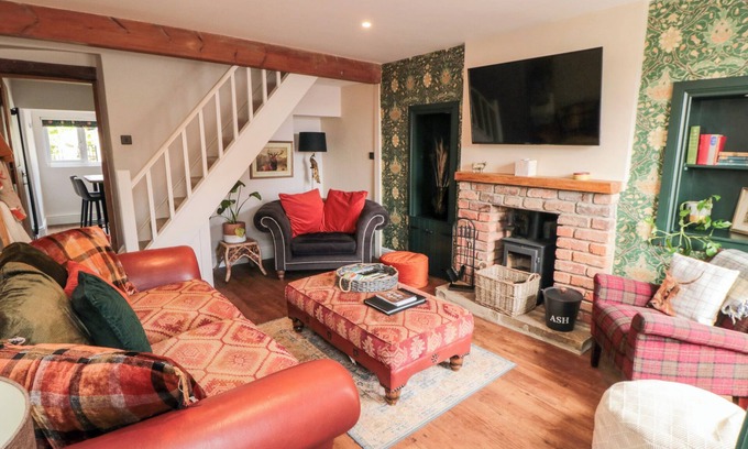 Cloughton Casa | GOOSEDALE COTTAGE, pet friendly, with open fire in Cloughton