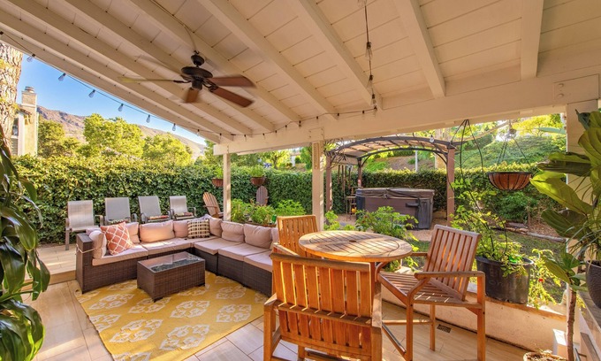Agoura Hills Casa | Gorgeous Home Agoura Hills W/ Private Sauna, Hot Tub + Outdoor BBQ Oasis