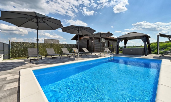 Krapina-Zagorje Casa | Preciosa casa en Jalsje con sauna