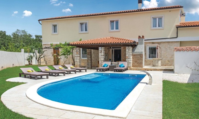 Marcana Casa | Preciosa casa en Peruski con WiFi