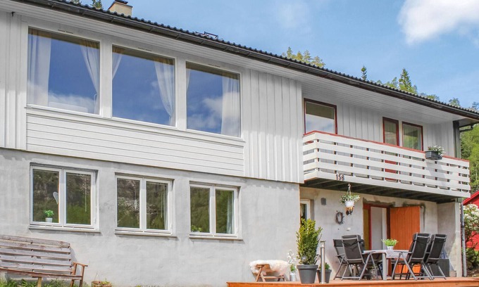 Lindas Casa | Preciosa casa en Vikanes con cocina.