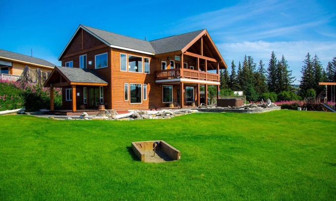 Homer Casa | Hermosa casa con vista al mar y montaña sin obstáculos y jacuzzi privado!