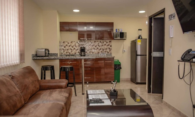 Astorga Apartamento | Preciosa cama King, bañera de hidromasaje, ascensor de una habitación y seguridad