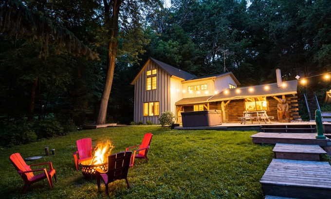 Markesan Cabina | Gorgeous Lake House on Little Green Lake