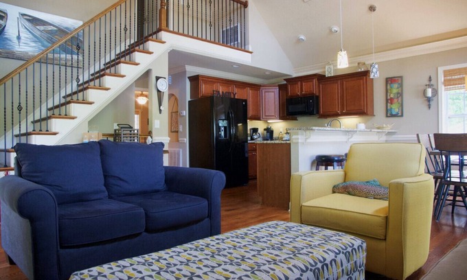 Lyman Casa | Gorgeous Lake House With Stunning Sunset Views!