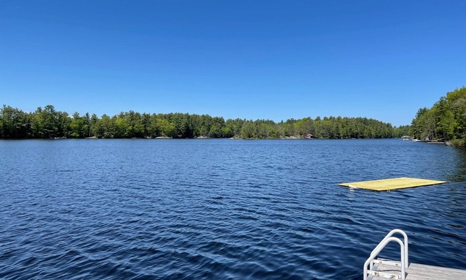 Gravenhurst Casa | Fabulosa casa en el lago Muldrew! 2 minutos del campo de golf de Muskoka Bay!